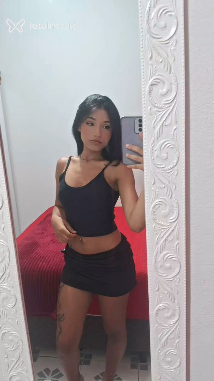 Acompanhante mulher morena (o) de olhos castanhos - Auras