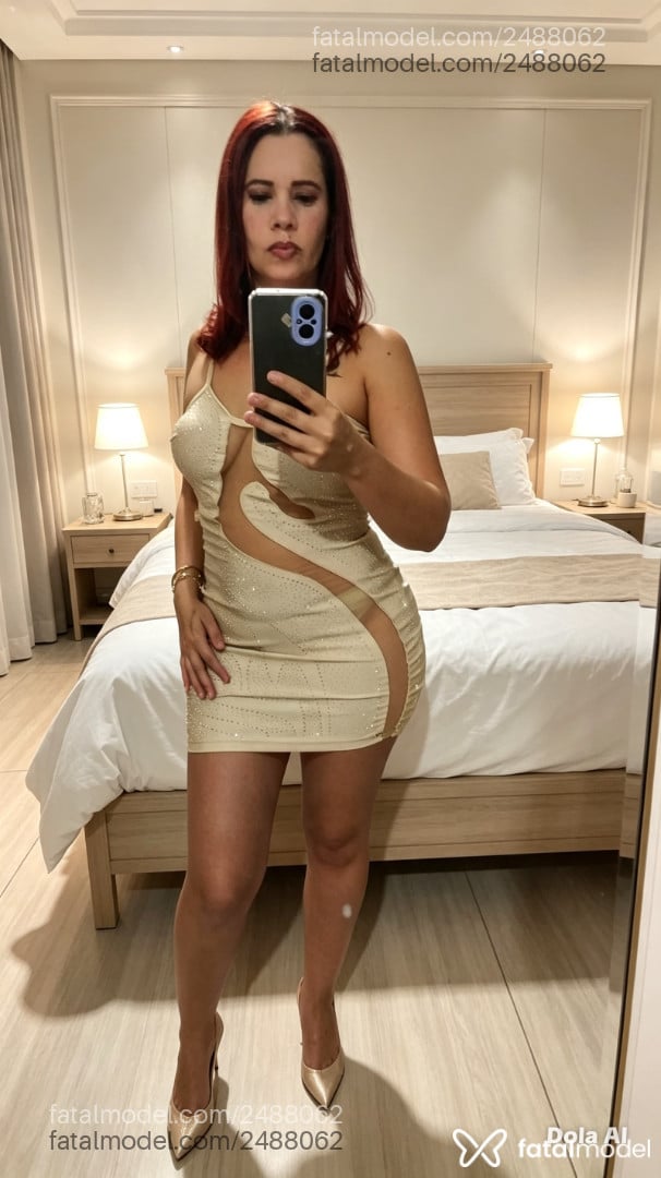 Acompanhante mulher ruiva (o) de olhos castanhos - Camila