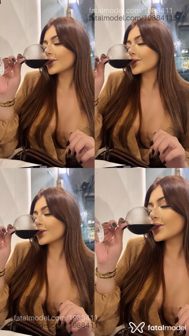 Acompanhante mulher morena (o) de olhos mel - Mariana
