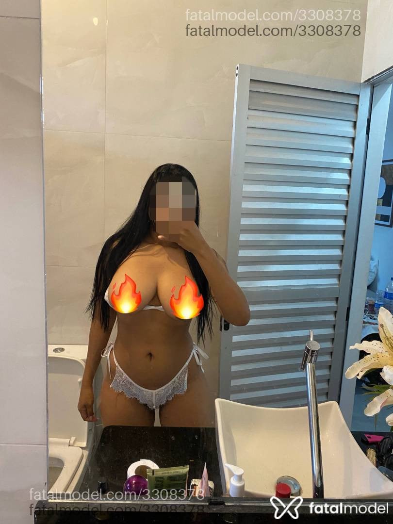 Acompanhante mulher morena (o) de olhos pretos - Fernanda Tavares
