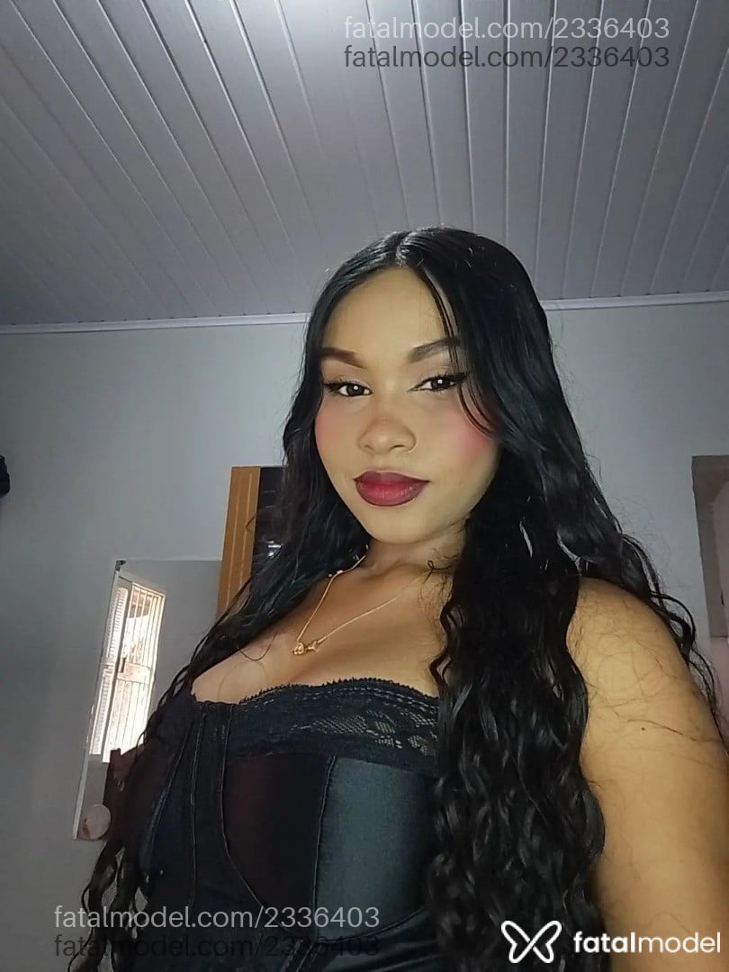 Acompanhante mulher morena (o) de olhos pretos - Aninha