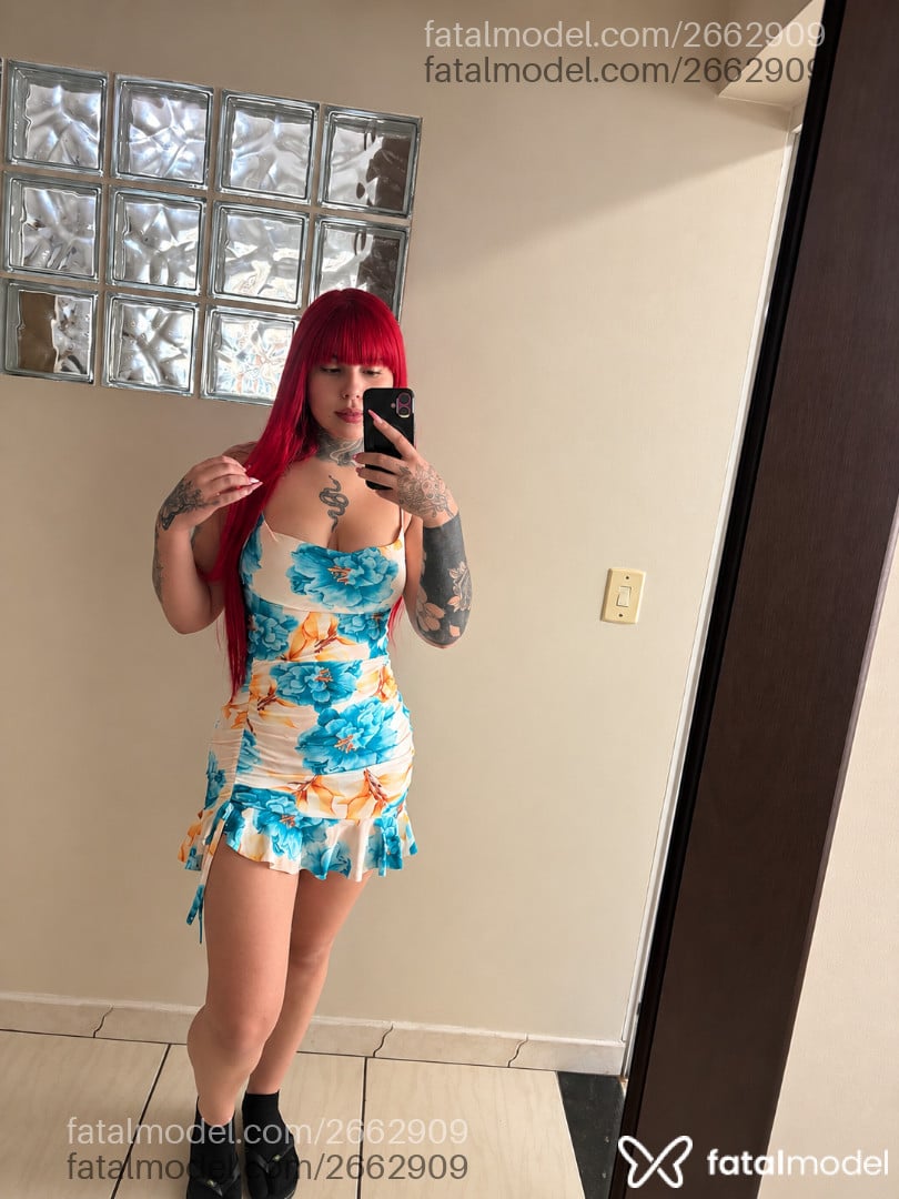Acompanhante mulher ruiva (o) de olhos mel - Larissa Freitasz
