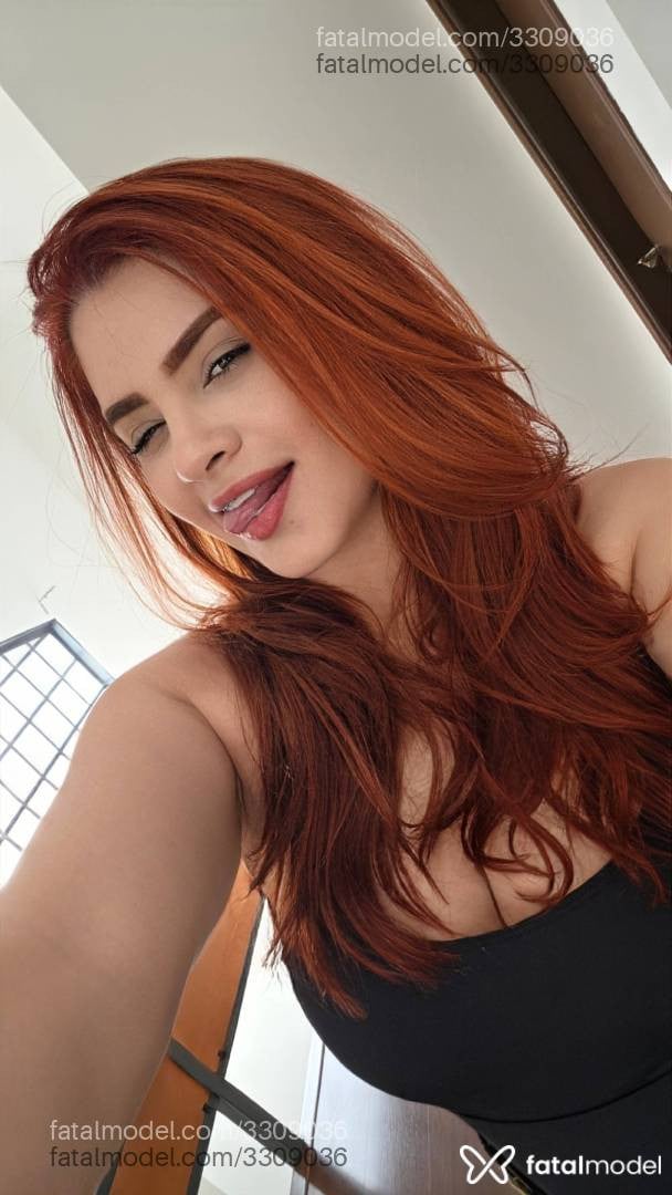 Acompanhante mulher ruiva (o) de olhos castanhos - Angeloty