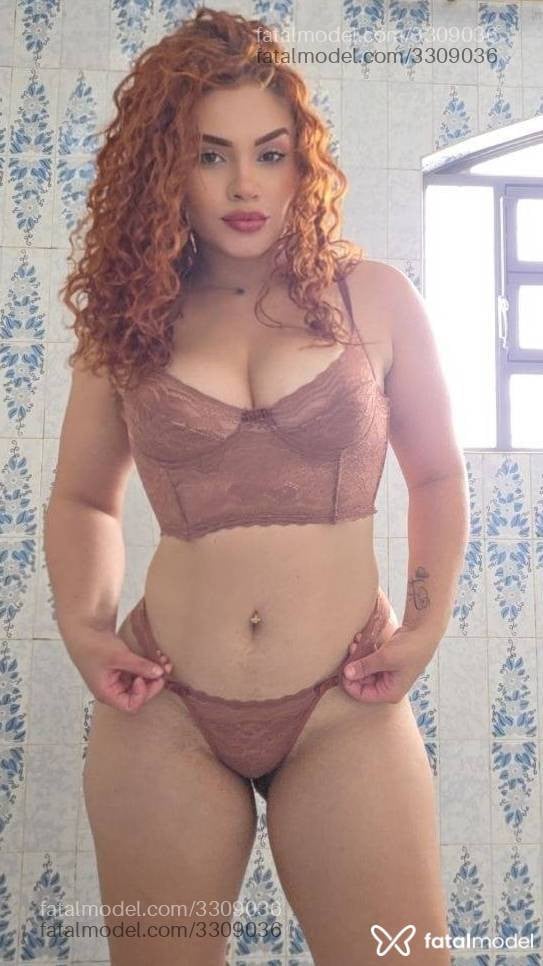 Acompanhante mulher ruiva (o) de olhos castanhos - Angeloty
