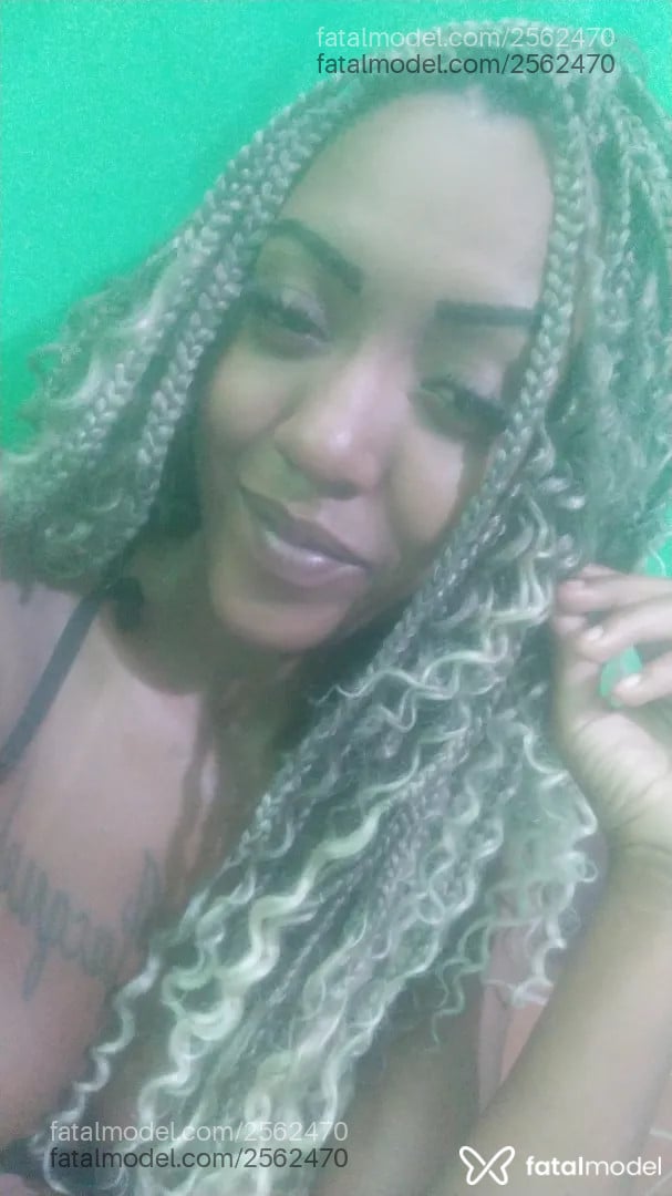 Acompanhante mulher com cabelo castanho de olhos castanhos - Milly