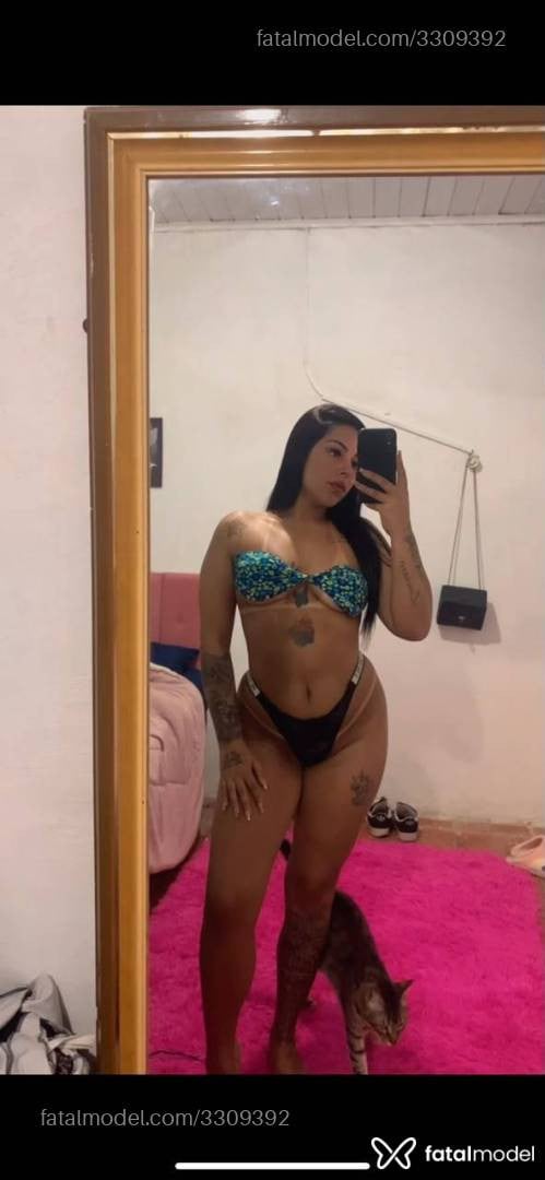 Acompanhante mulher morena (o) de olhos castanhos - Jennifer