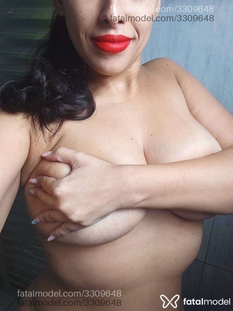 Acompanhante mulher morena (o) de olhos castanhos - Kamila Tempestade Acompanhante mulher morena (o) de olhos castanhos - Kamila Tempestade