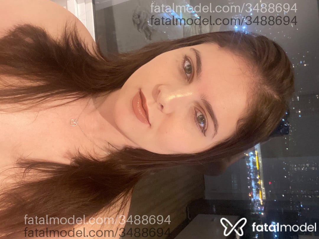 Acompanhante mulher loira (o) de olhos verdes - Lorena Goulart