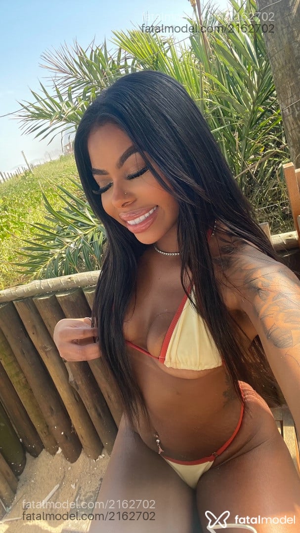 Acompanhante mulher com cabelo castanho de olhos castanhos - Patyzinha