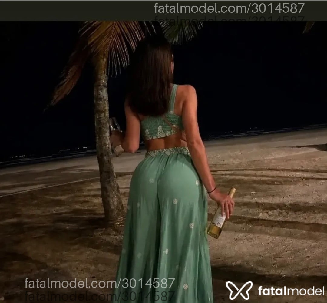 Acompanhante mulher trans morena (o) de olhos castanhos - Nanda