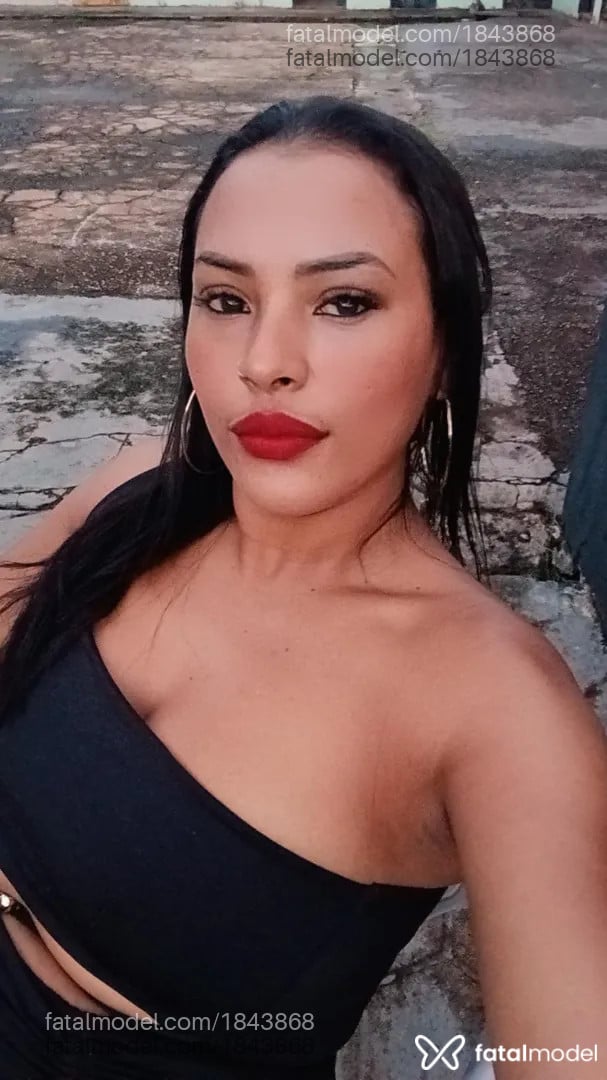 Acompanhante mulher morena (o) de olhos pretos - Amanda