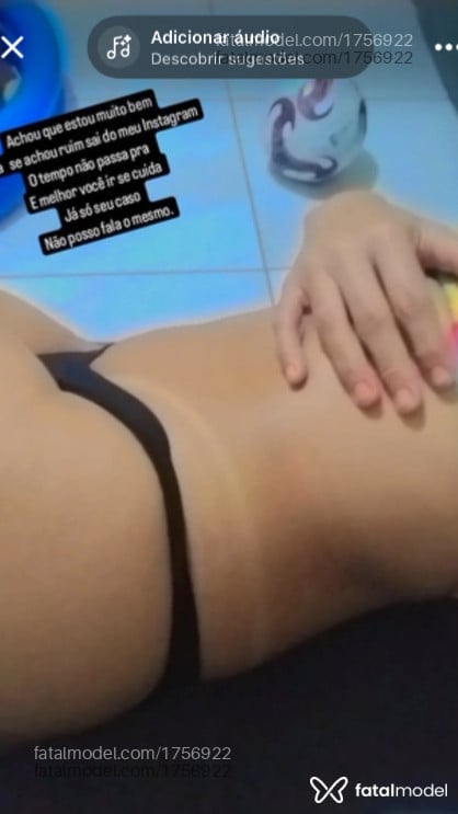 Acompanhante mulher morena (o) de olhos mel - Morena