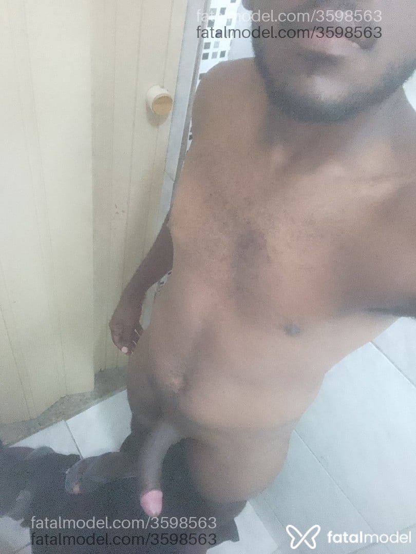 Acompanhante homem morena (o) de olhos castanhos - Odivan
