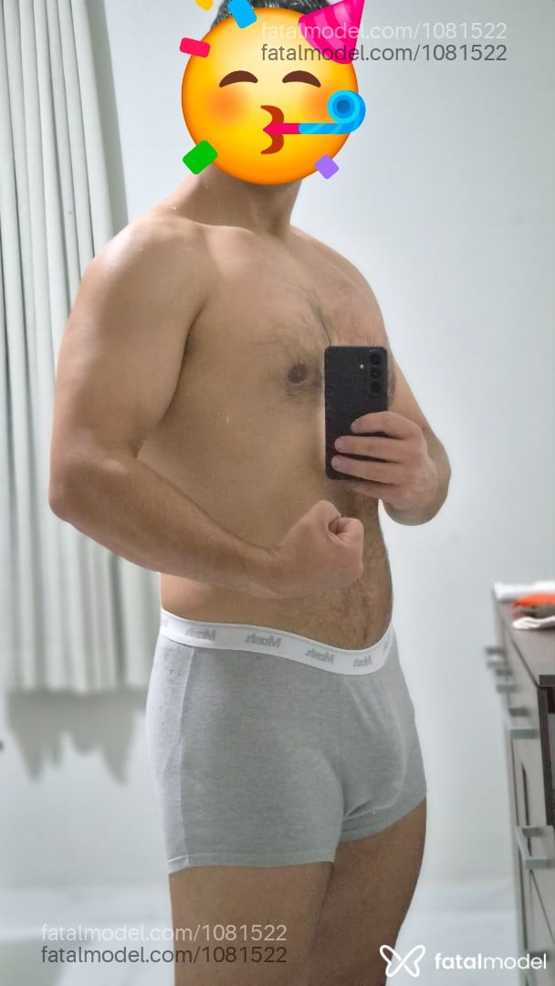 Acompanhante homem morena (o) de olhos castanhos - Souza