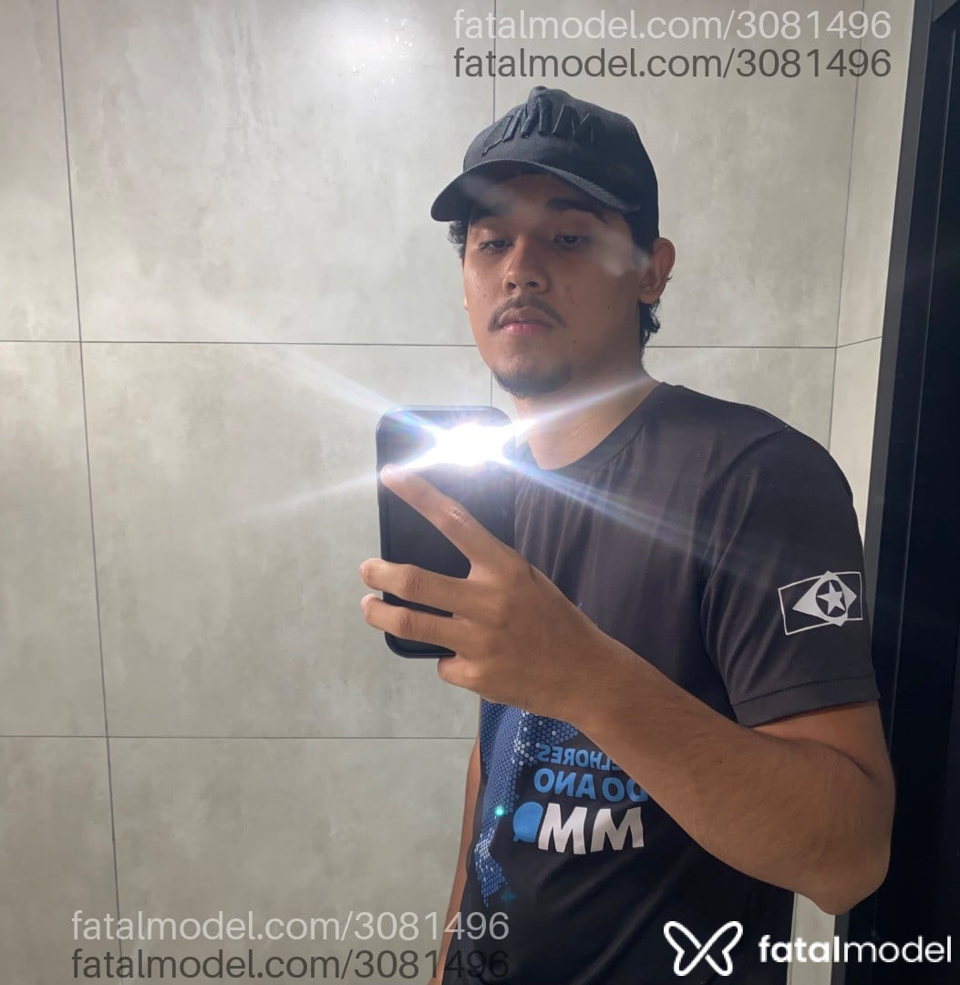 Acompanhante homem morena (o) de olhos pretos - Bruno Stumpf