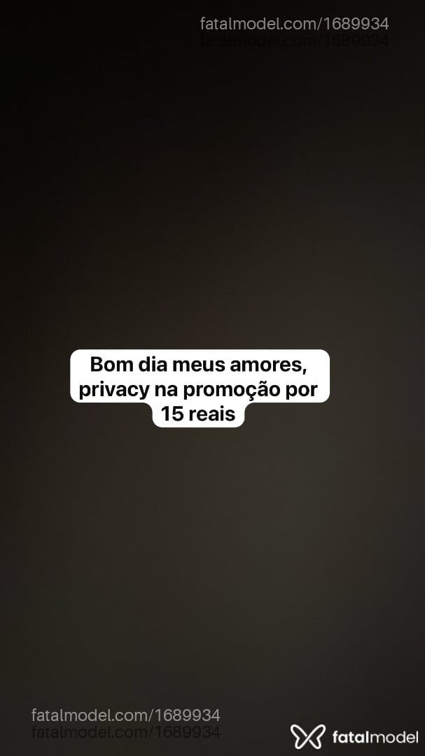 Acompanhante mulher trans morena (o) de olhos castanhos - Kefyra