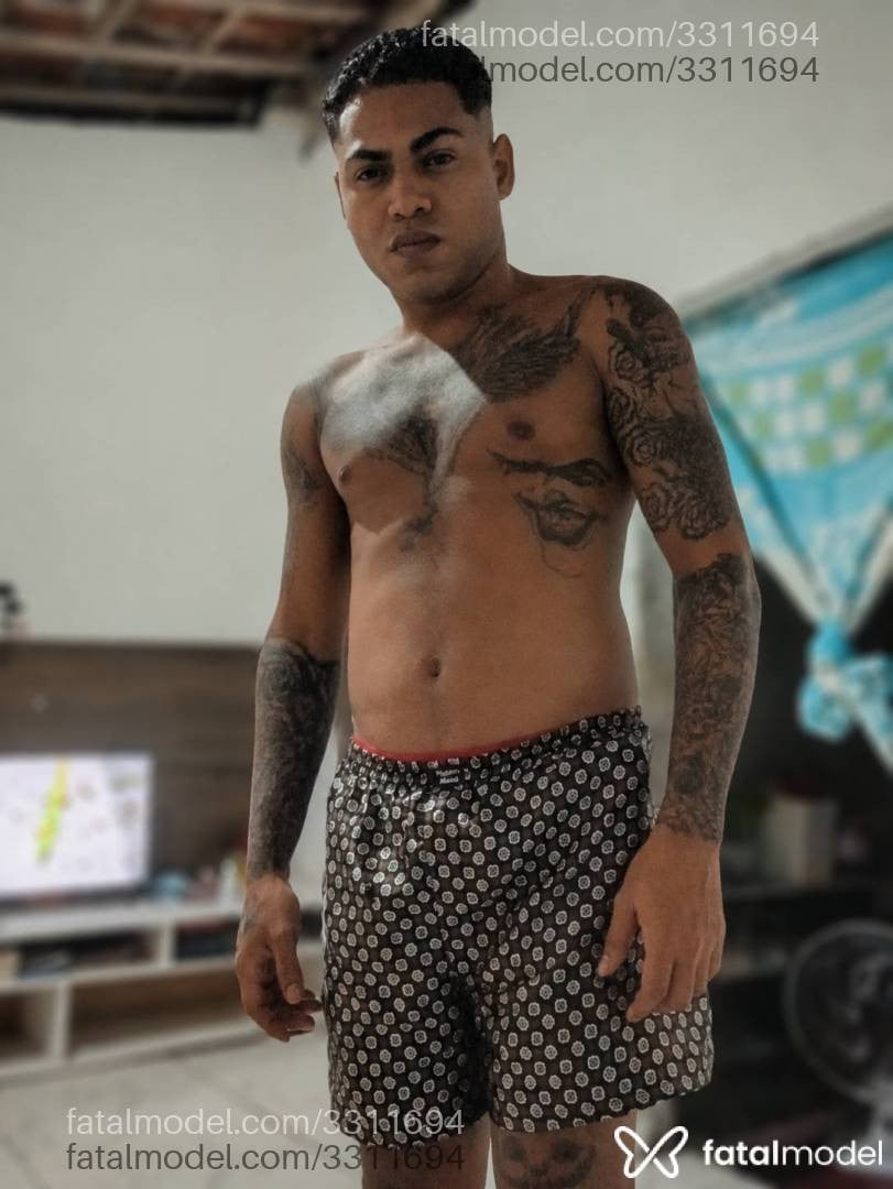 Acompanhante homem morena (o) de olhos castanhos em João Pessoa - Mdlyn