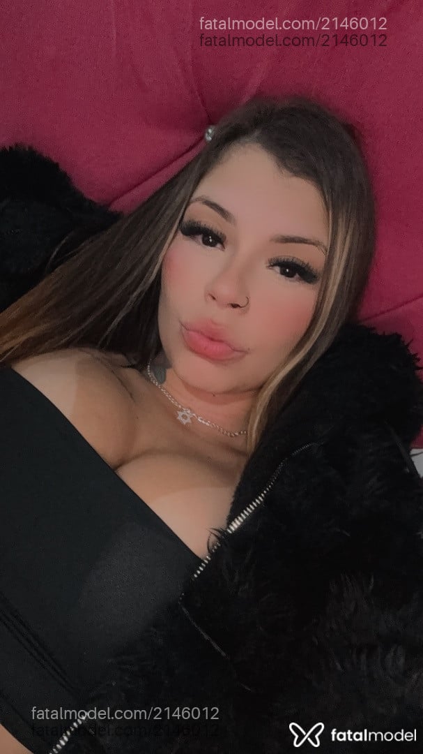 Acompanhante mulher com cabelo castanho de olhos castanhos - Eduarda Santos