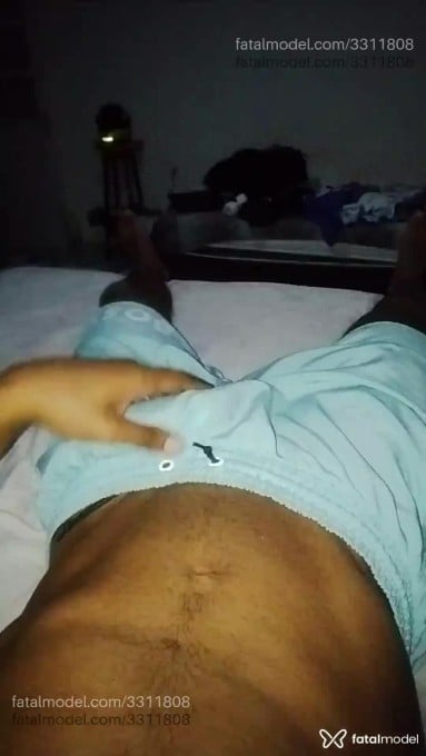 Acompanhante homem morena (o) de olhos castanhos em Vila Velha - Jacare Gs