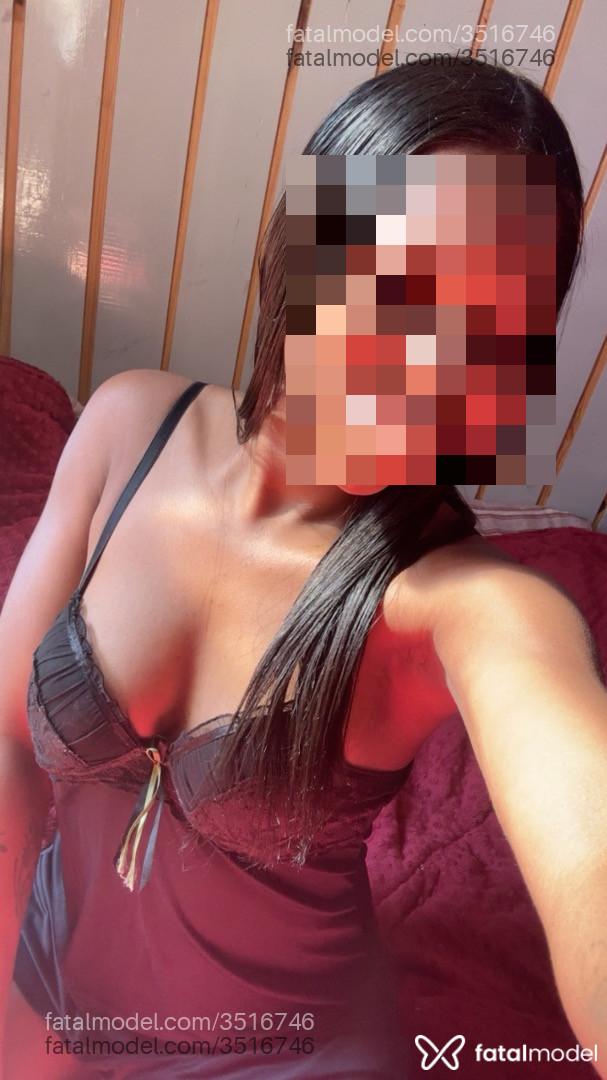 Acompanhante mulher morena (o) de olhos castanhos - Solzinha