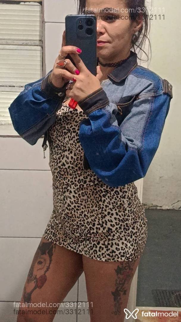 Acompanhante mulher morena (o) de olhos pretos - Melissa Mel