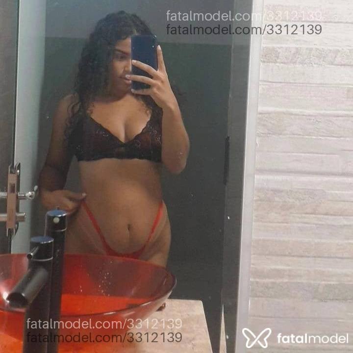 Acompanhante mulher morena (o) de olhos mel em Ipatinga - Mirella