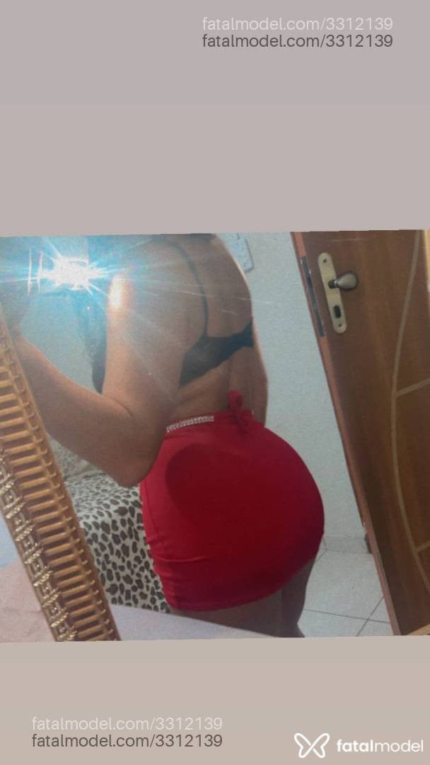 Acompanhante mulher morena (o) de olhos castanhos em Governador Valadares - Mirella