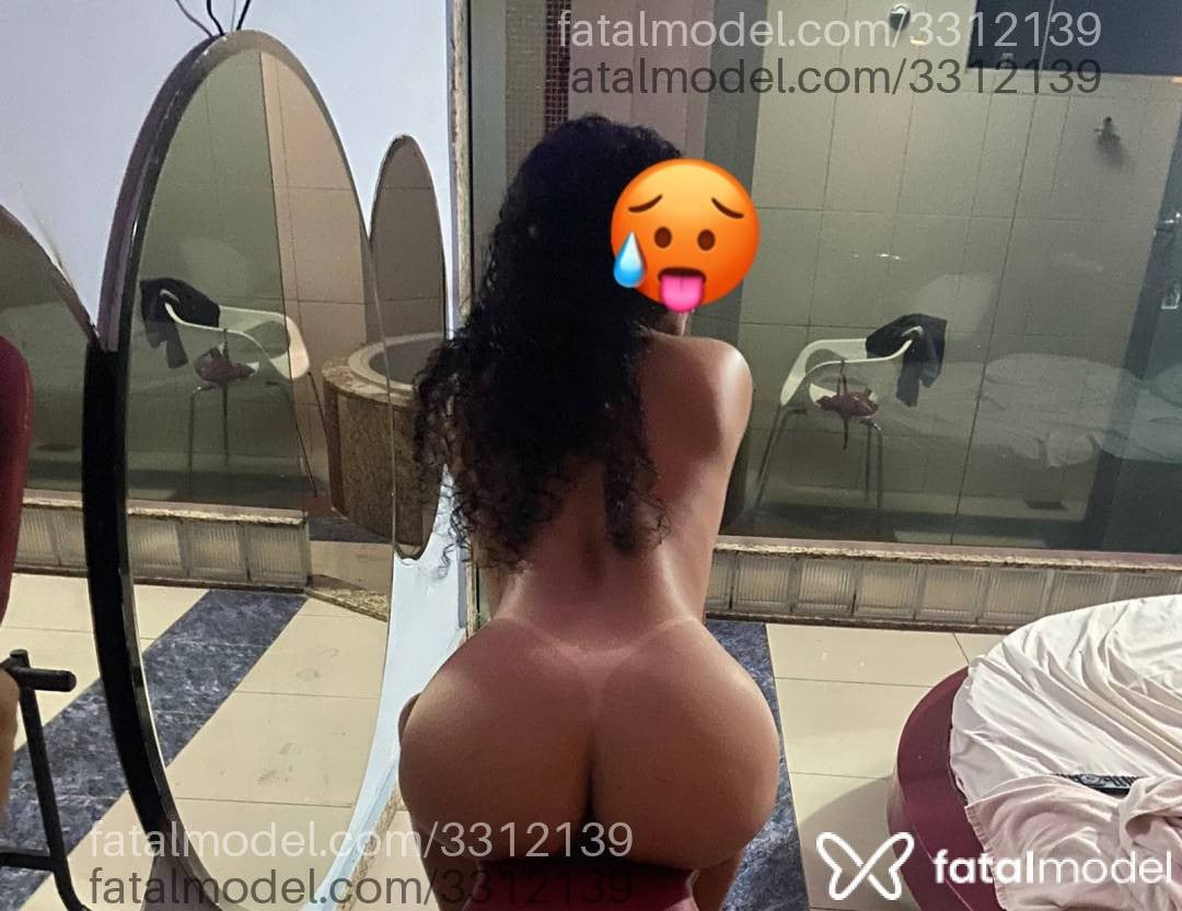 Acompanhante mulher morena (o) de olhos castanhos em Governador Valadares - Mirella