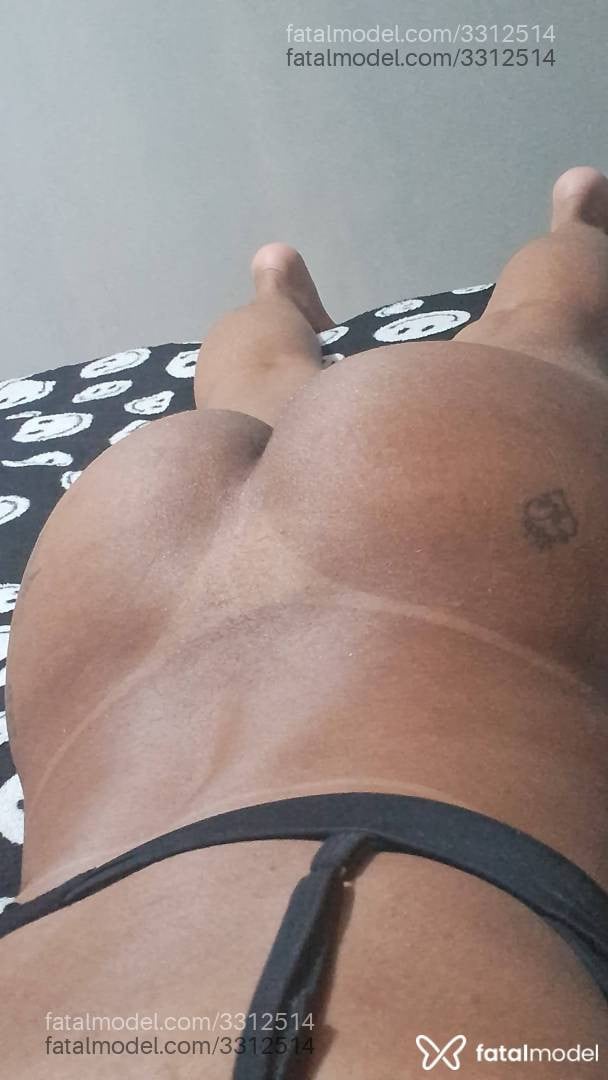 Acompanhante mulher com cabelo castanho de olhos pretos - Aninha