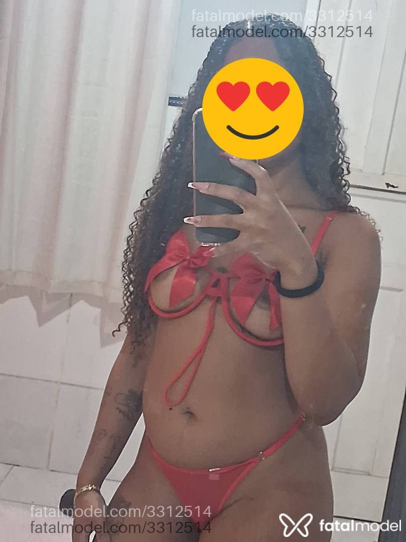Acompanhante mulher com cabelo castanho de olhos pretos em Macaé - Aninha