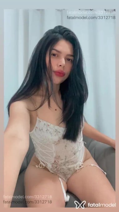 Acompanhante mulher morena (o) de olhos castanhos em Campo Mourão - Yasmin