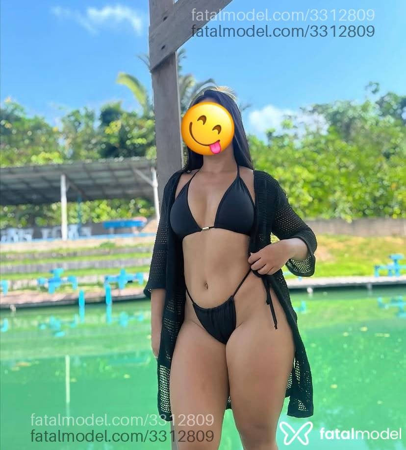 Acompanhante mulher morena (o) de olhos pretos - Milena