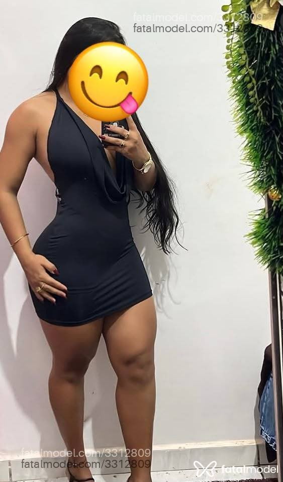 Acompanhante mulher morena (o) de olhos pretos - Milena