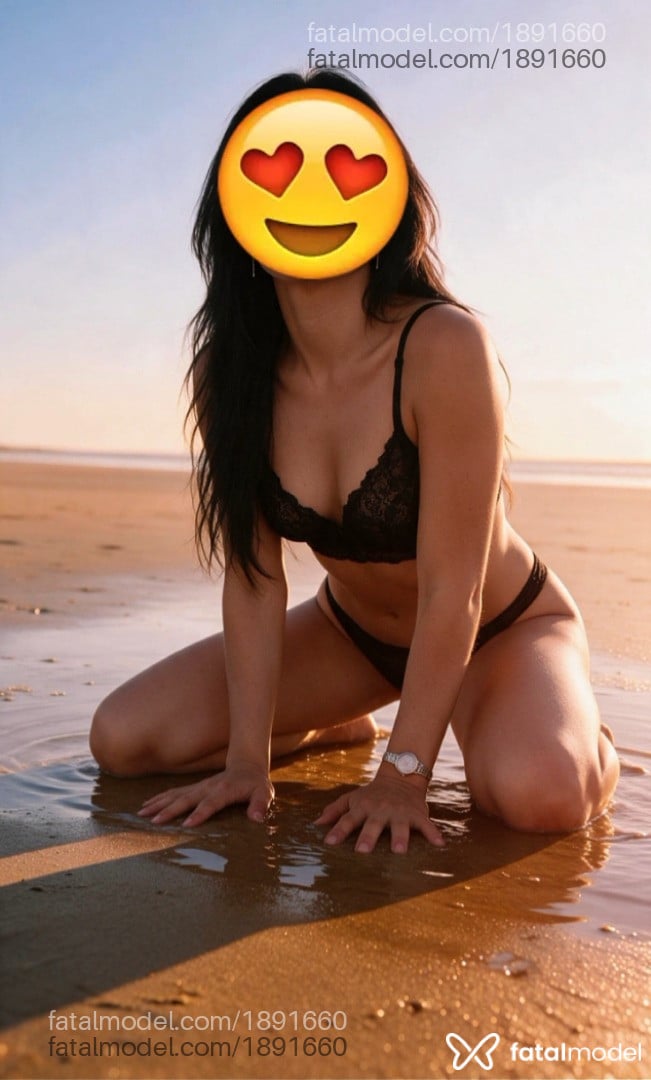 Acompanhante mulher morena (o) de olhos pretos - Taty