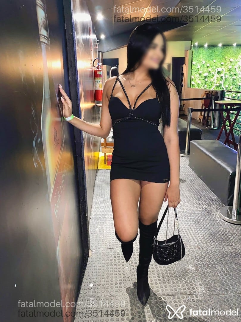 Acompanhante mulher morena (o) de olhos castanhos - Bruna Coelho