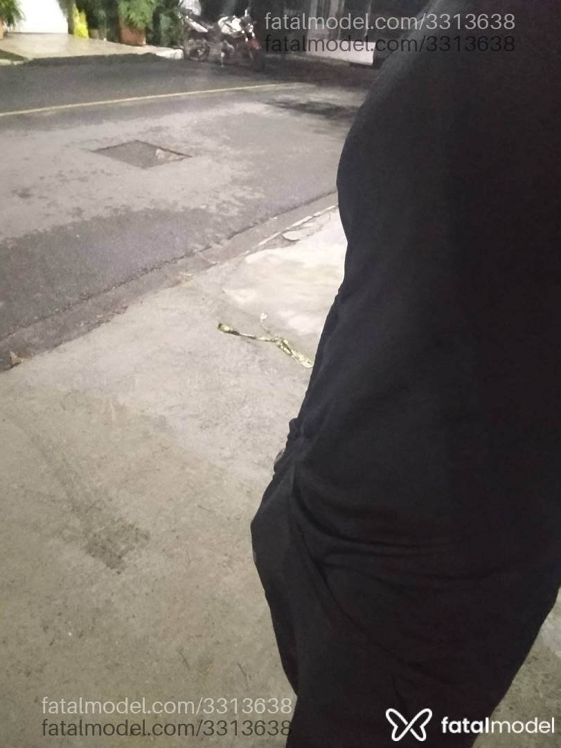 Acompanhante homem com cabelo castanho de olhos pretos em Balneário Camboriú - Negoo