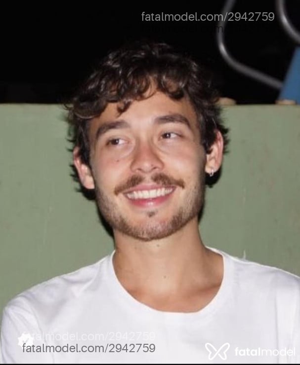 Acompanhante homem com cabelo castanho de olhos castanhos - Muri