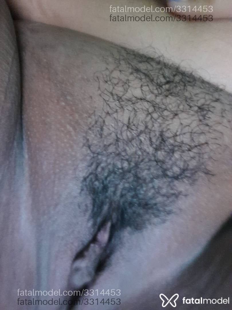 Acompanhante mulher morena (o) de olhos pretos - Endiooo