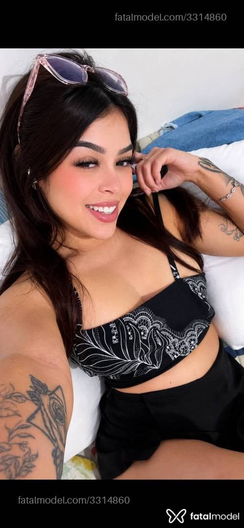 Acompanhante mulher morena (o) de olhos castanhos - Melissa