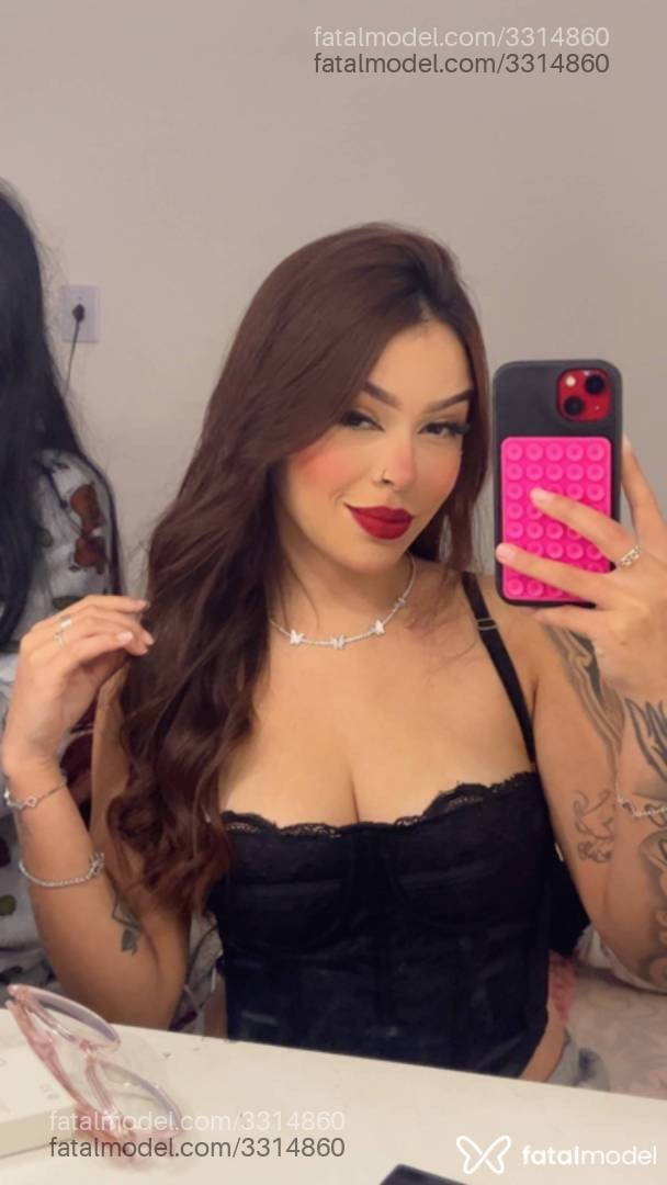 Acompanhante mulher morena (o) de olhos castanhos em São Paulo - Melissa