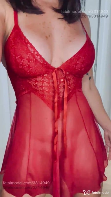 Acompanhante mulher morena (o) de olhos castanhos em Virtual - Caroline