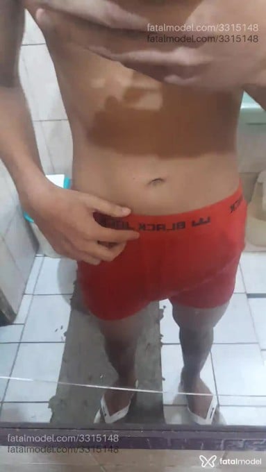 Acompanhante homem morena (o) de olhos castanhos em Pinhais Acompanhante homem morena (o) de olhos castanhos em Pinhais - Juliano
