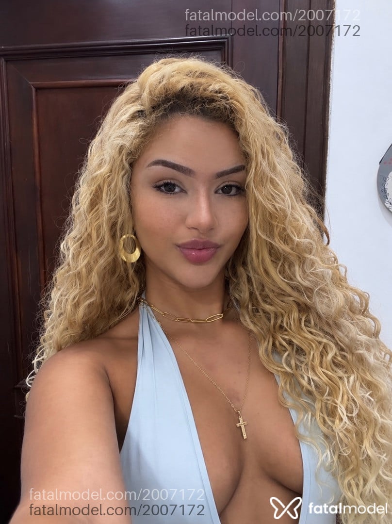 Acompanhante mulher morena (o) de olhos castanhos - Natasha