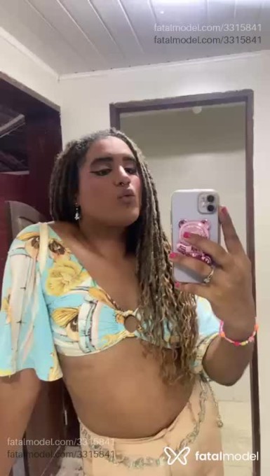 Acompanhante mulher trans loira (o) de olhos pretos em Linhares - Nina Morena
