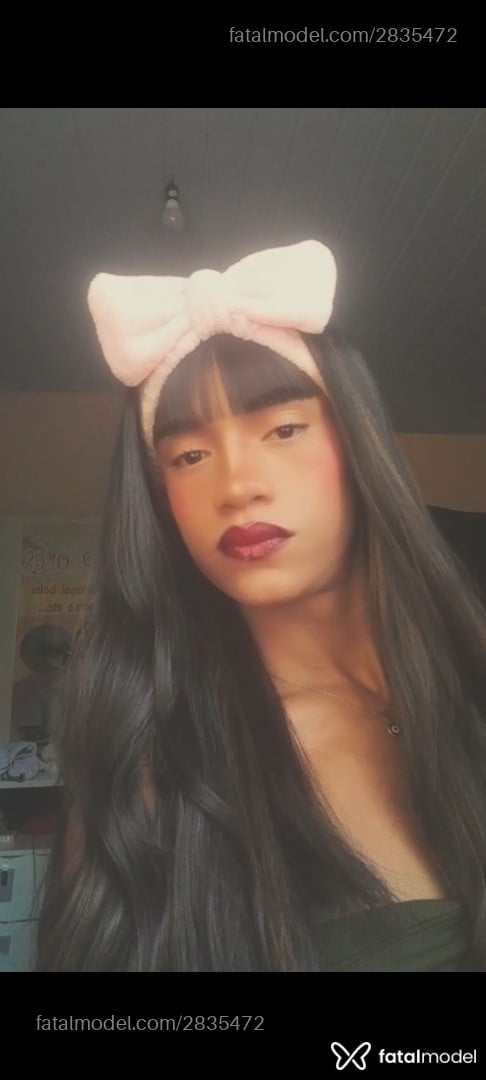 Acompanhante mulher trans morena (o) de olhos pretos - Amanda