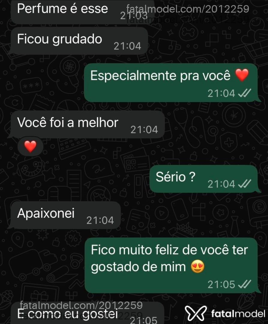Acompanhante mulher morena (o) de olhos pretos - Luna Bellini