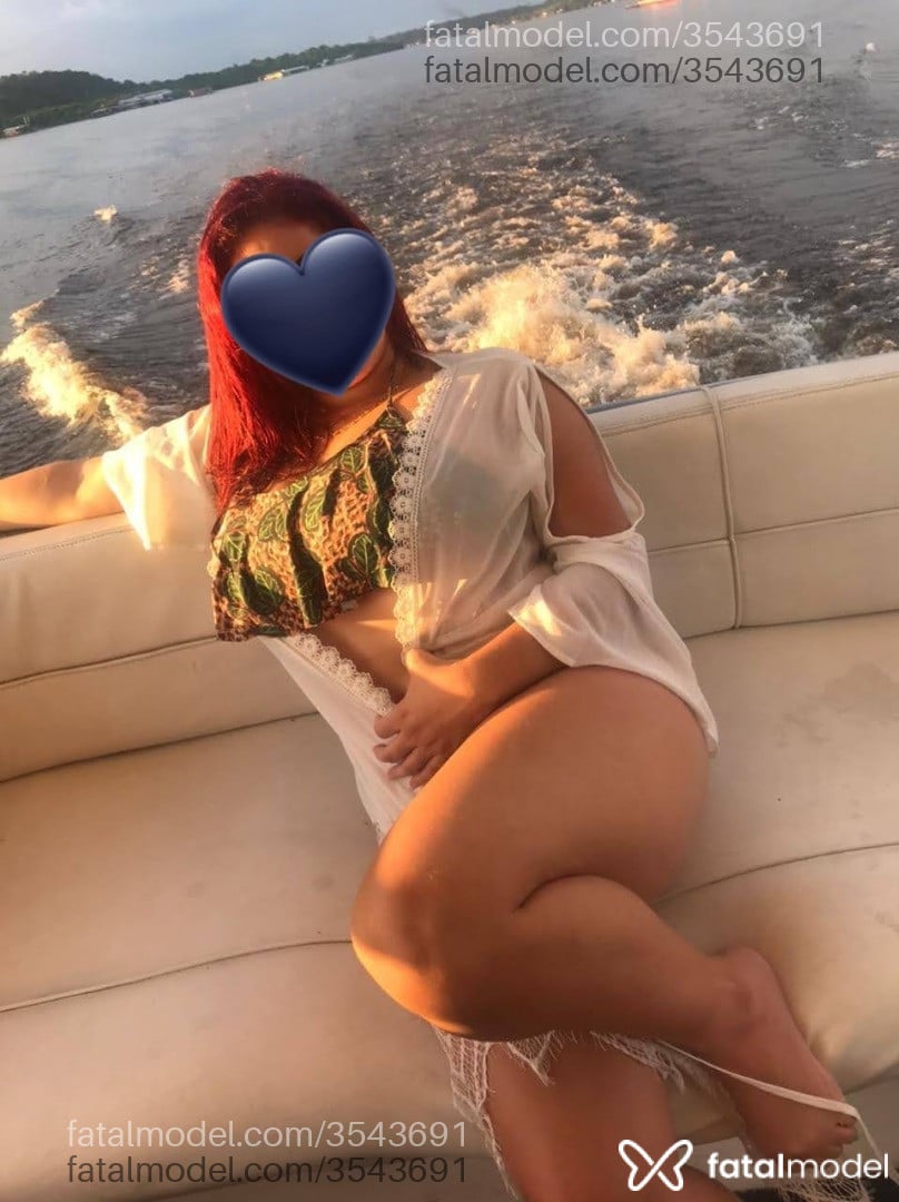 Acompanhante mulher ruiva (o) de olhos mel - Pyetra