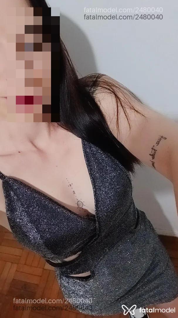 Acompanhante mulher ruiva (o) de olhos verdes - Larissa