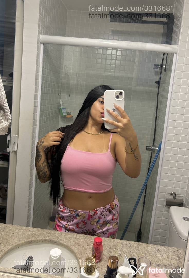Acompanhante mulher morena (o) de olhos castanhos - Karol Freitas Acompanhante mulher morena (o) de olhos castanhos - Karol Freitas
