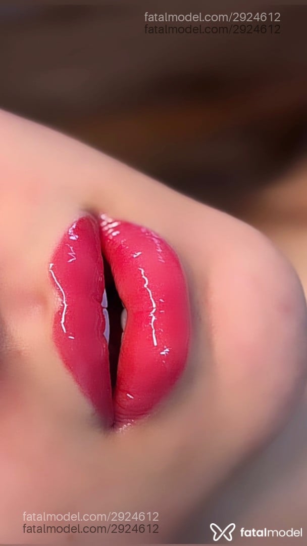 Acompanhante mulher trans morena (o) de olhos castanhos - Pollyana Lopes